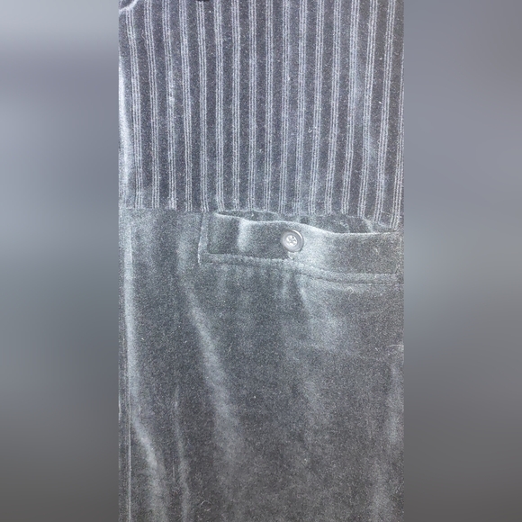 Elizabeth By Liz Claiborne Very Black Velor Long Sleeve 2x (22-24)Top EUC - Picture 5 of 11